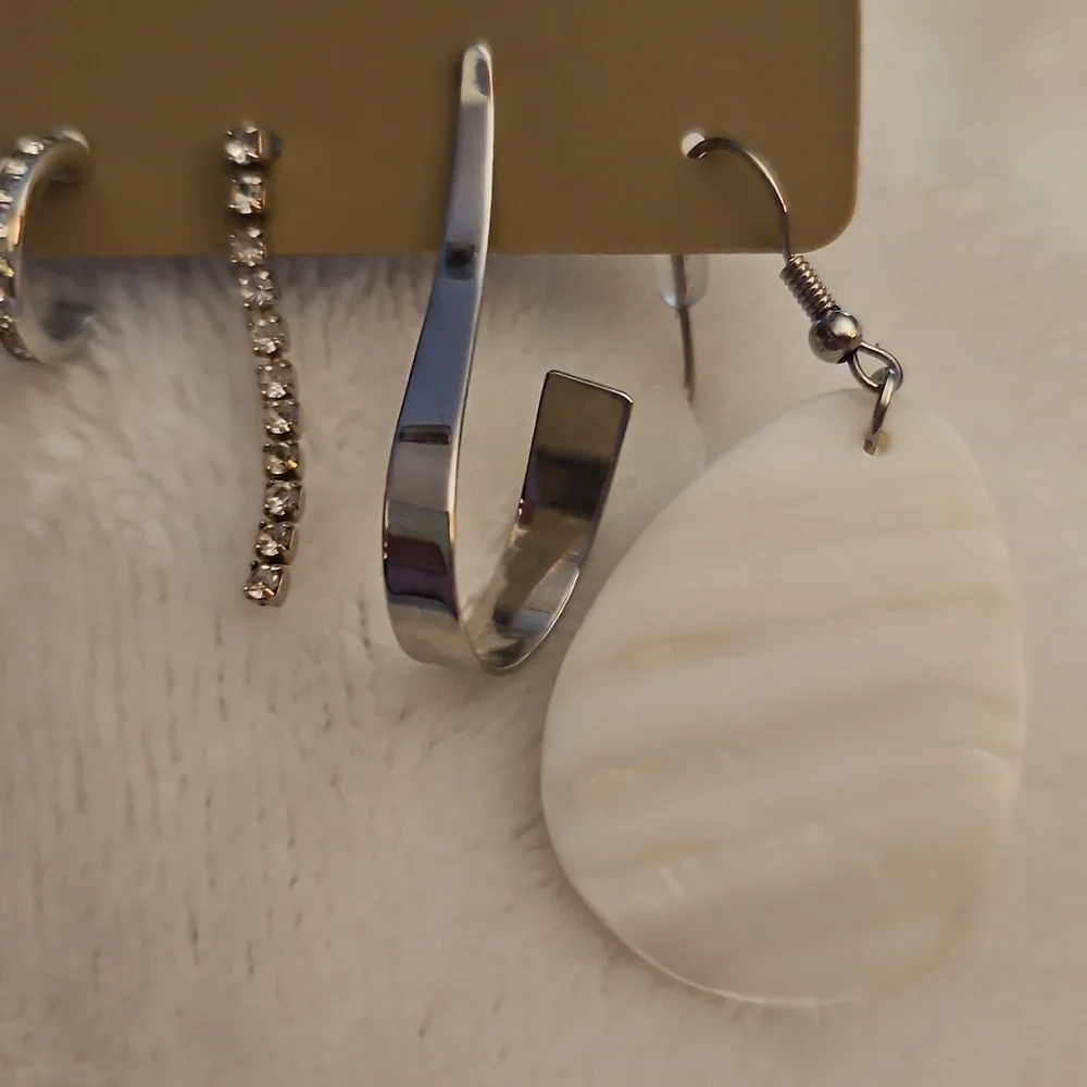 Vintage Six Single Mixed Metal Shell Earrings Set